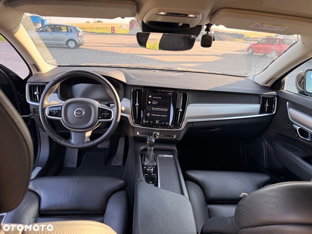 Volvo V90 D3 Momentum - 14