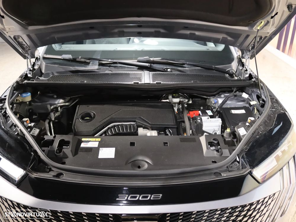 Peugeot 3008 1.2 Hybrid Allure Pack e-DCS6 - 32