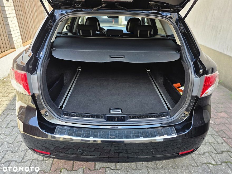 Toyota Avensis 2.0 D-4D Platinium - 16