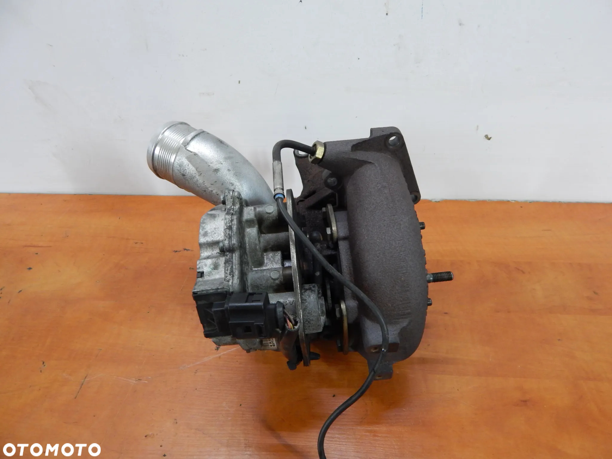 Turbina 3.0 TDI Audi Q7 4L Touareg A6 a8 phaeton 03-12 Łuków części - 2