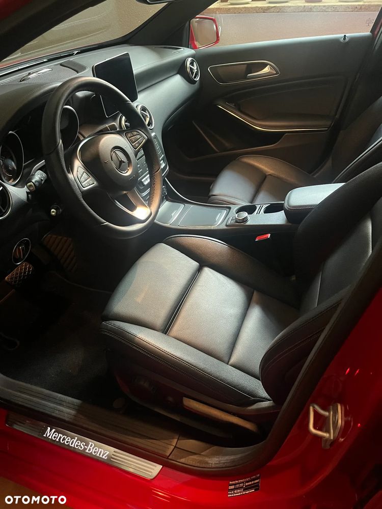 Mercedes-Benz Klasa A 220 4Matic 7G-DCT AMG Line - 8