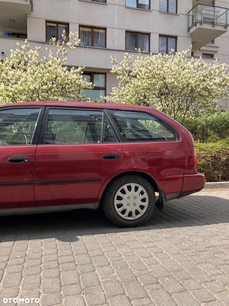Toyota Corolla - 30
