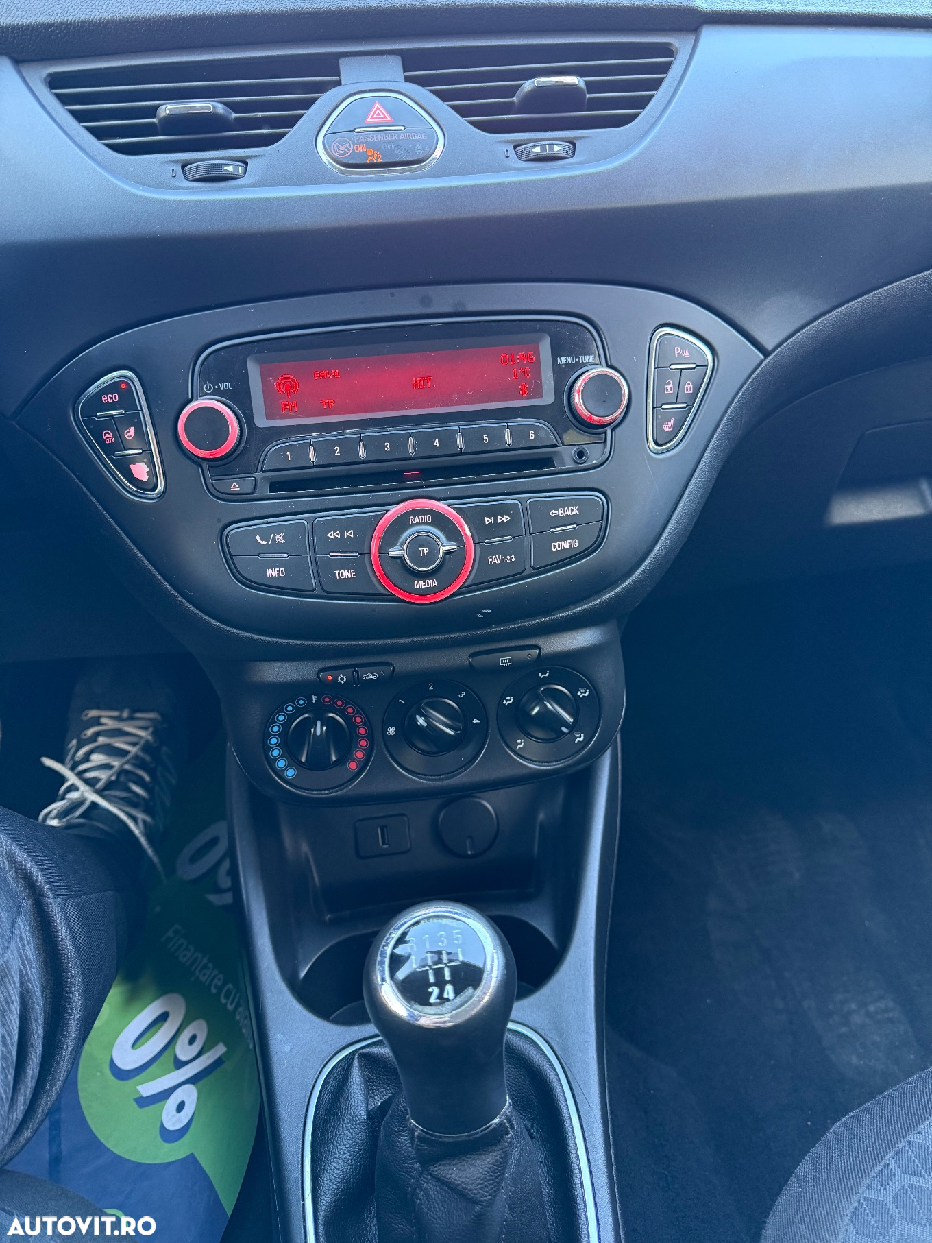 Opel Corsa 1.4i Enjoy - 13