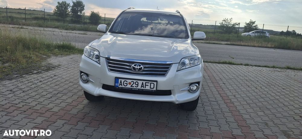 Toyota RAV4 - 7
