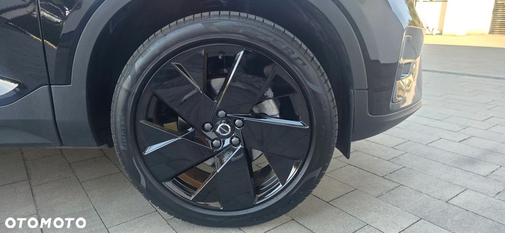 Volvo XC 40 B4 Plus Black Edition - 20