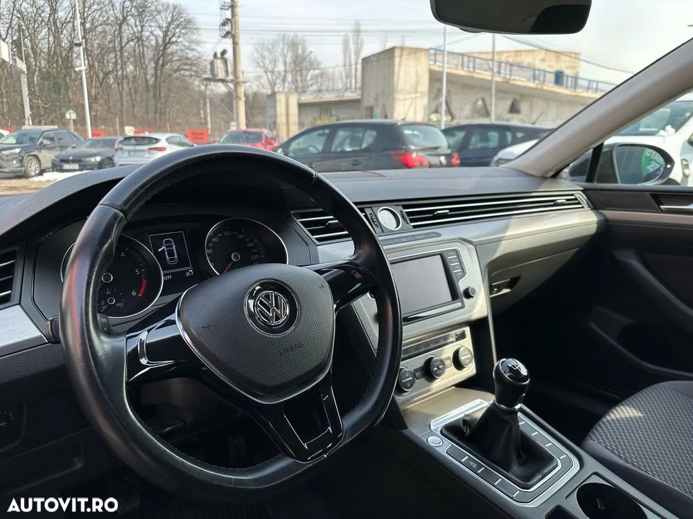 Volkswagen Passat - 6