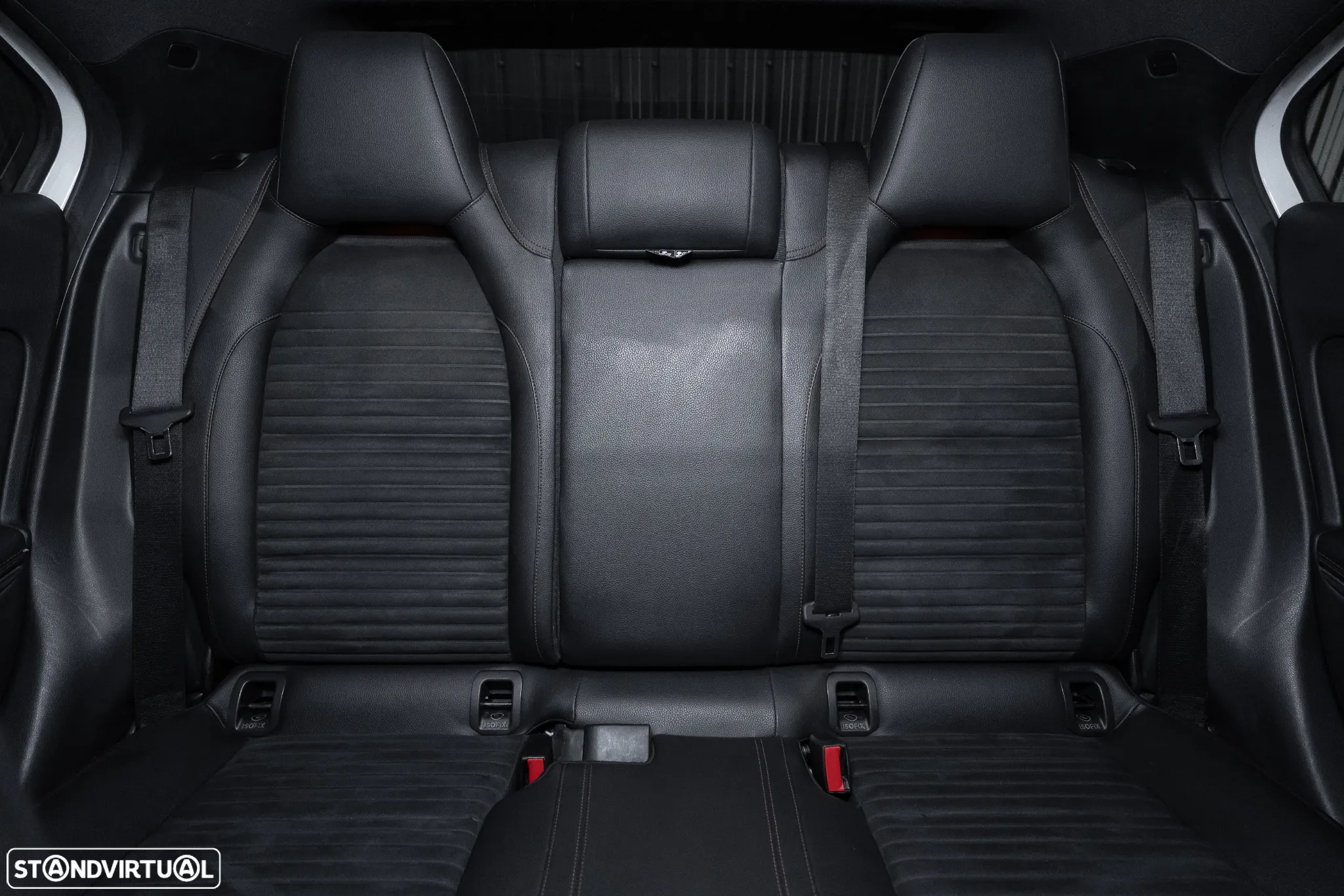Mercedes-Benz A 180 7G-DCT AMG Line - 26
