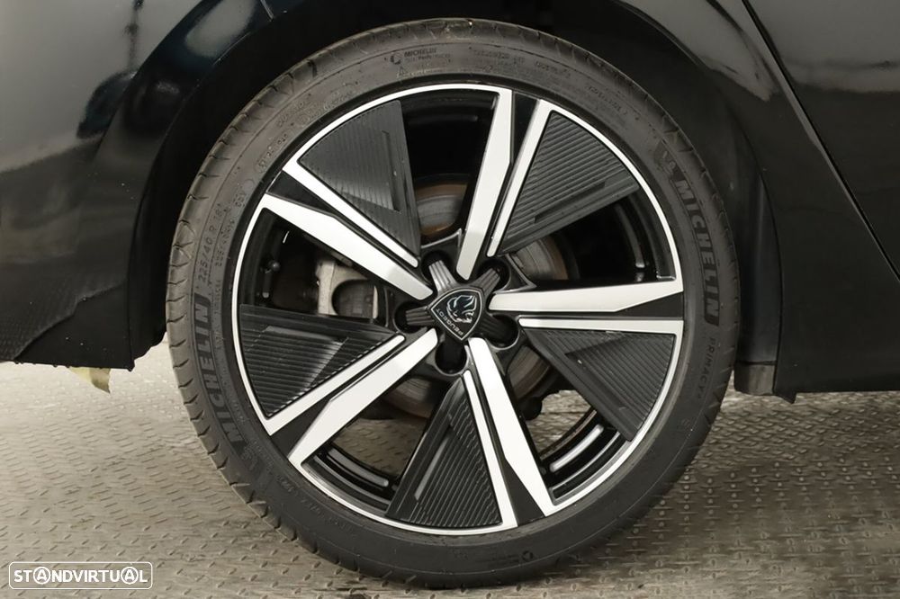 Peugeot 308 1.2 PureTech GT EAT8 - 5