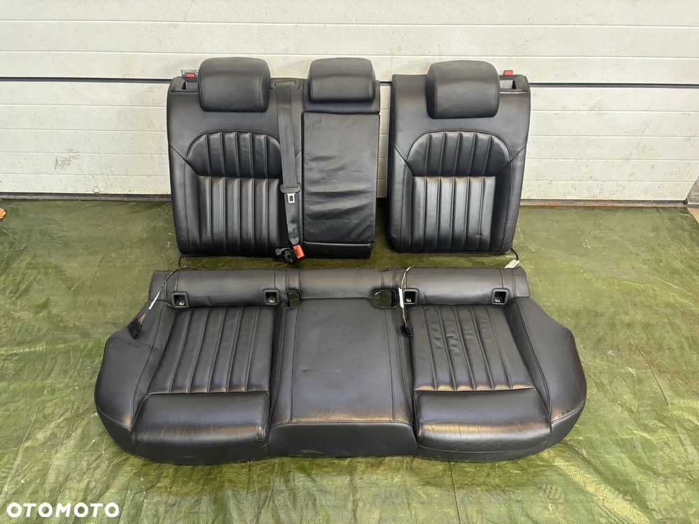 Skoda Superb 3 III 3V0 kanapa fotele tył skóra - 1