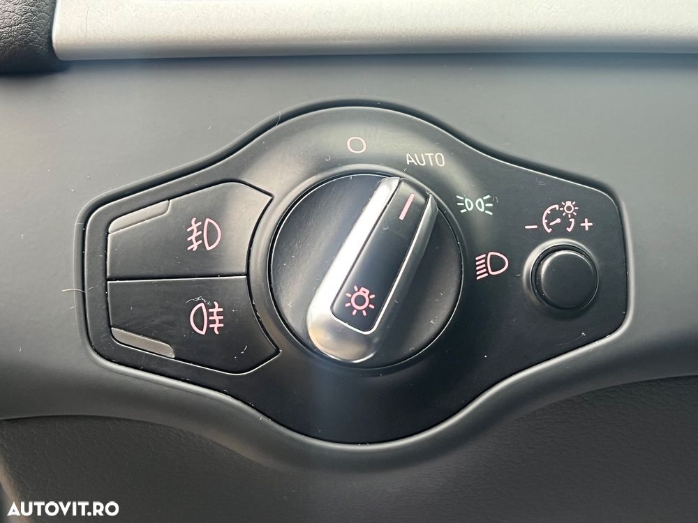 Audi A4 2.0 TDI DPF S line Sportpaket - 14