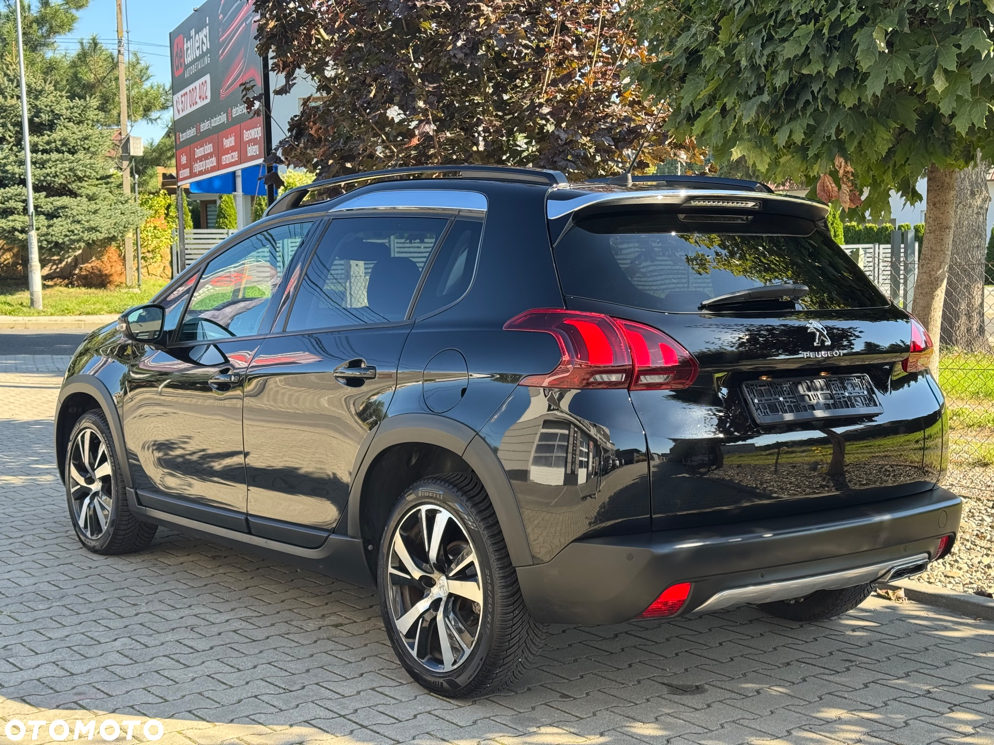 Peugeot 2008 PureTech 110 Stop&Start EAT6 GT-Line Edition - 11