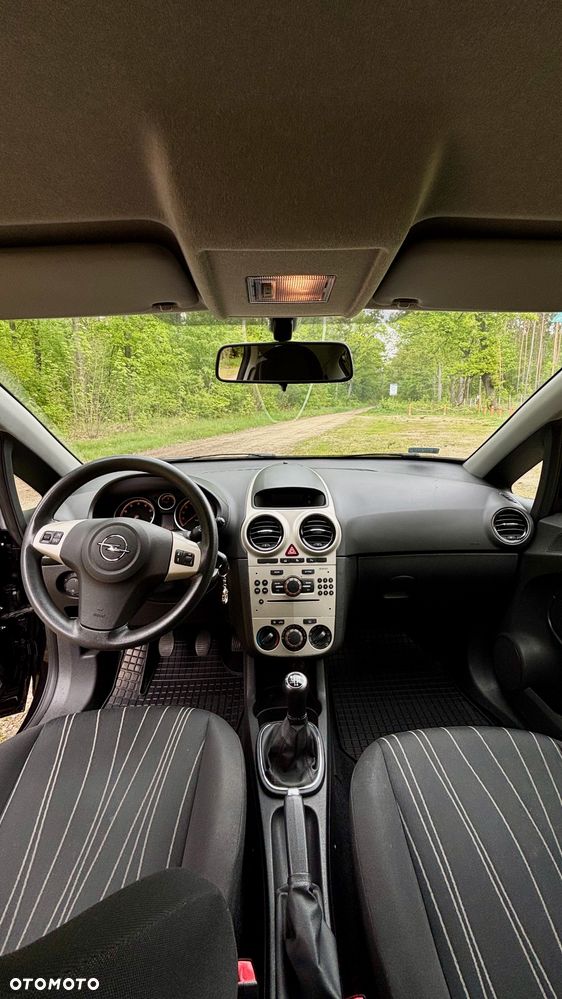 Opel Corsa 1.2 16V Enjoy - 9