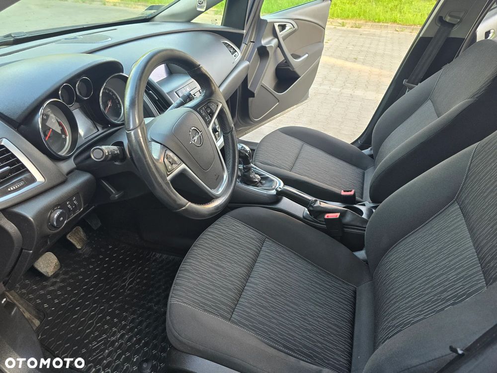 Opel Astra 1.4 T Enjoy - 8