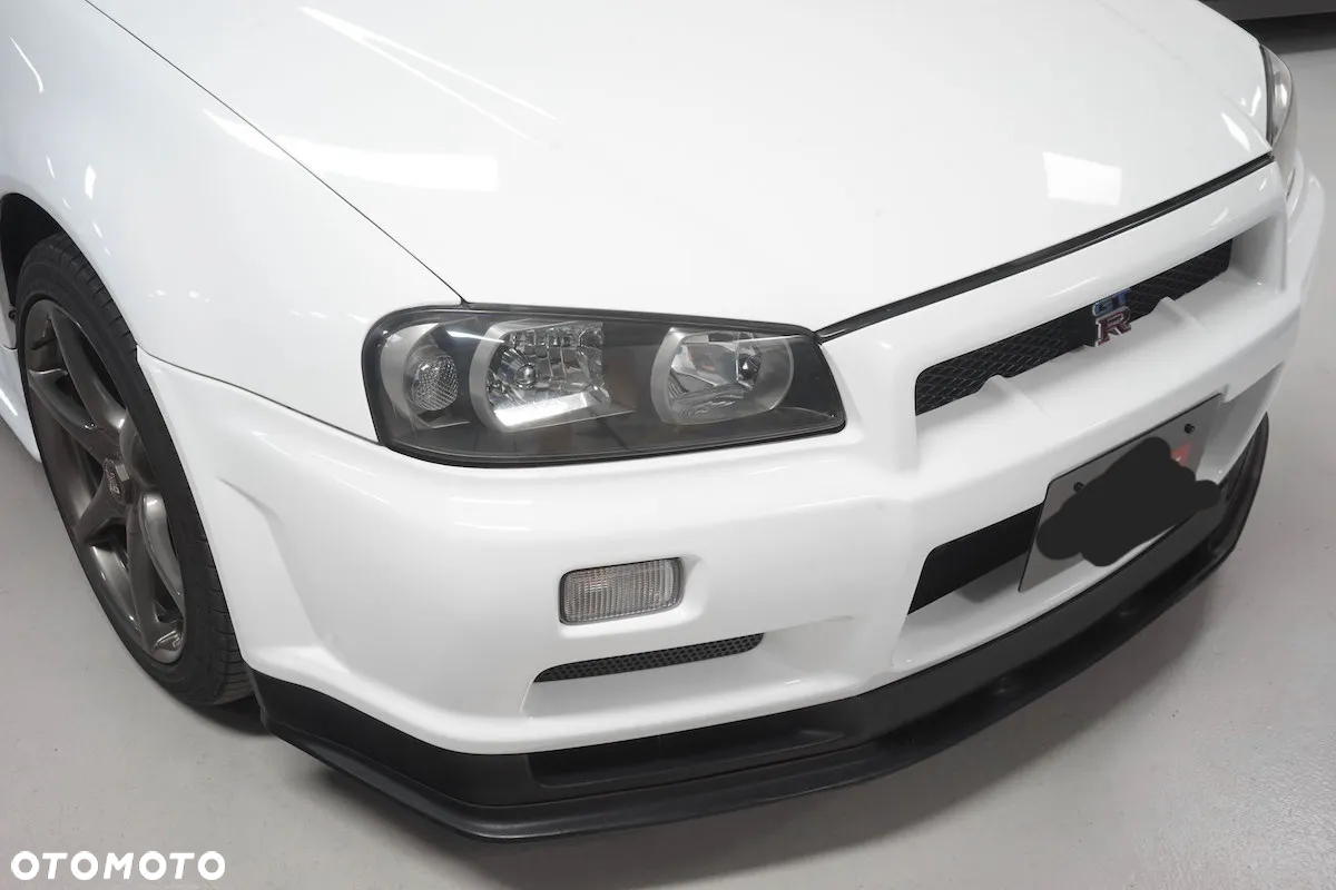 Nissan Skyline - 14