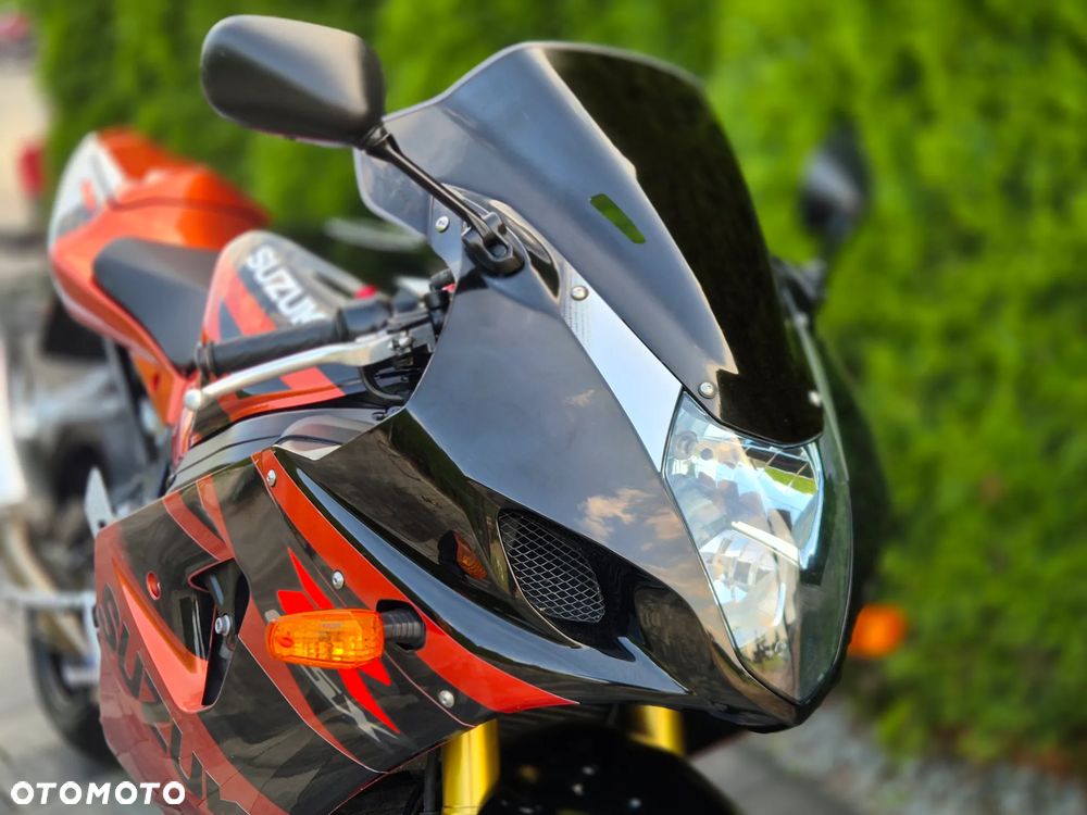 Suzuki GSX-R - 10