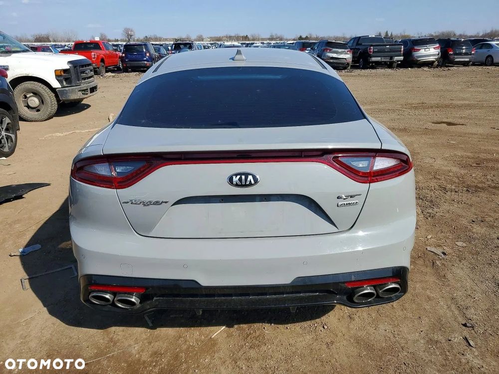 Kia Stinger 3.3 T-GDI V6 GT AWD - 6