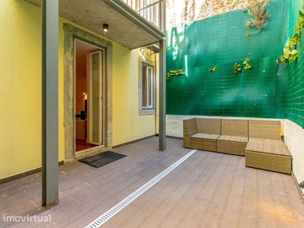 Apartamento T2 duplex na Rua de São Bento, em Lisboa - Grande imagem: 4/22