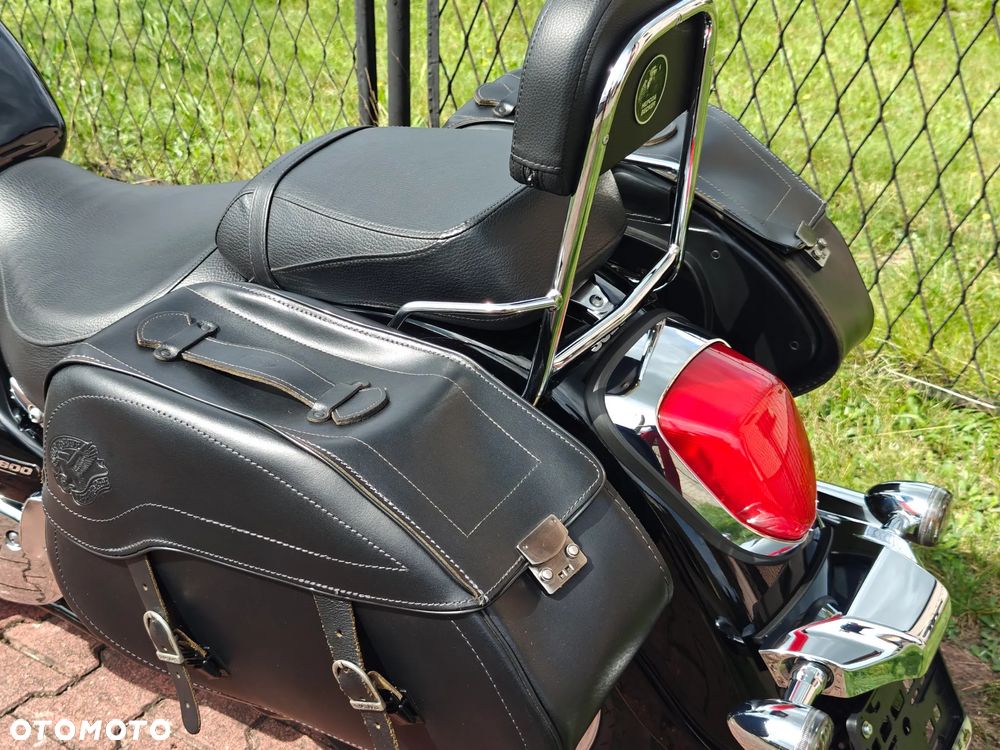 Suzuki Intruder - 20