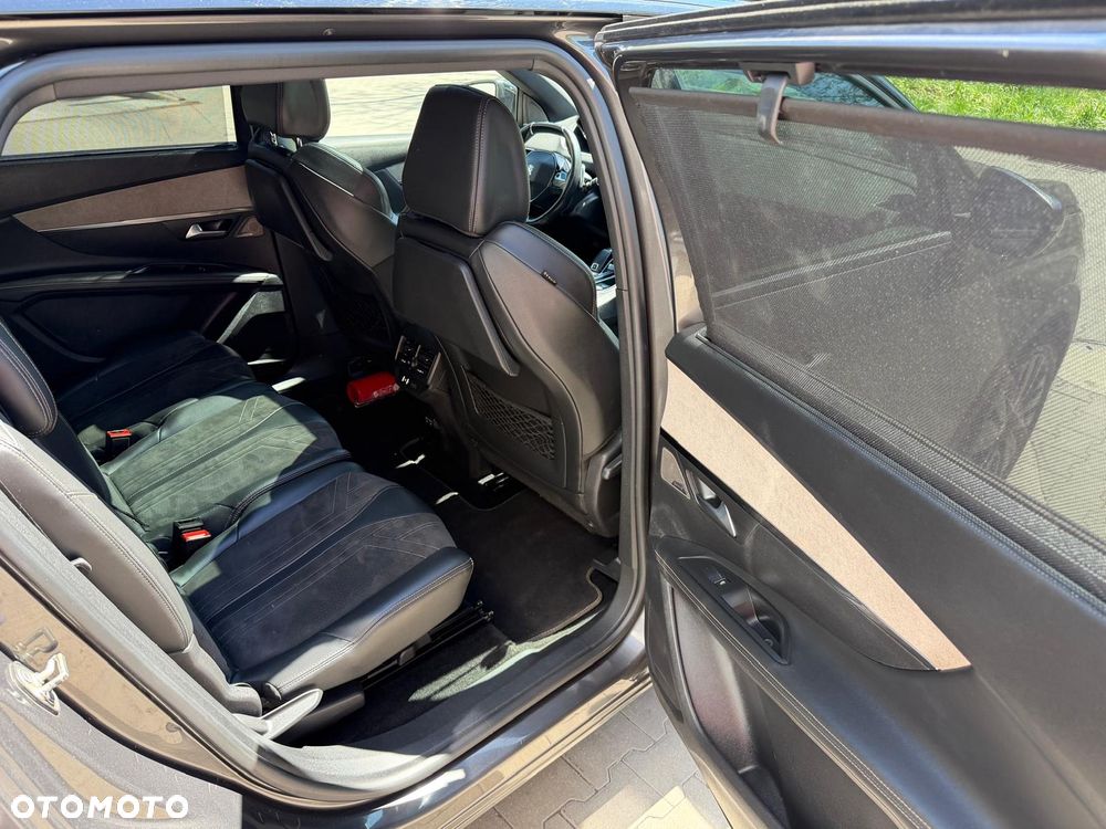 Peugeot 5008 BlueHDi 180 EAT8 GT Pack - 4