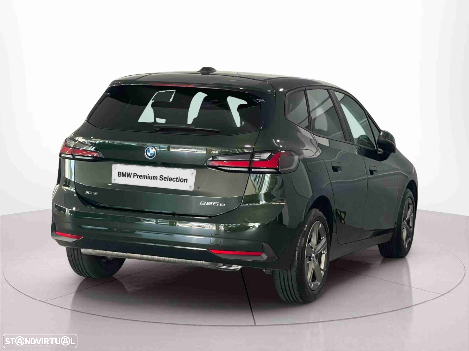 BMW 225xe Active Tourer - 4