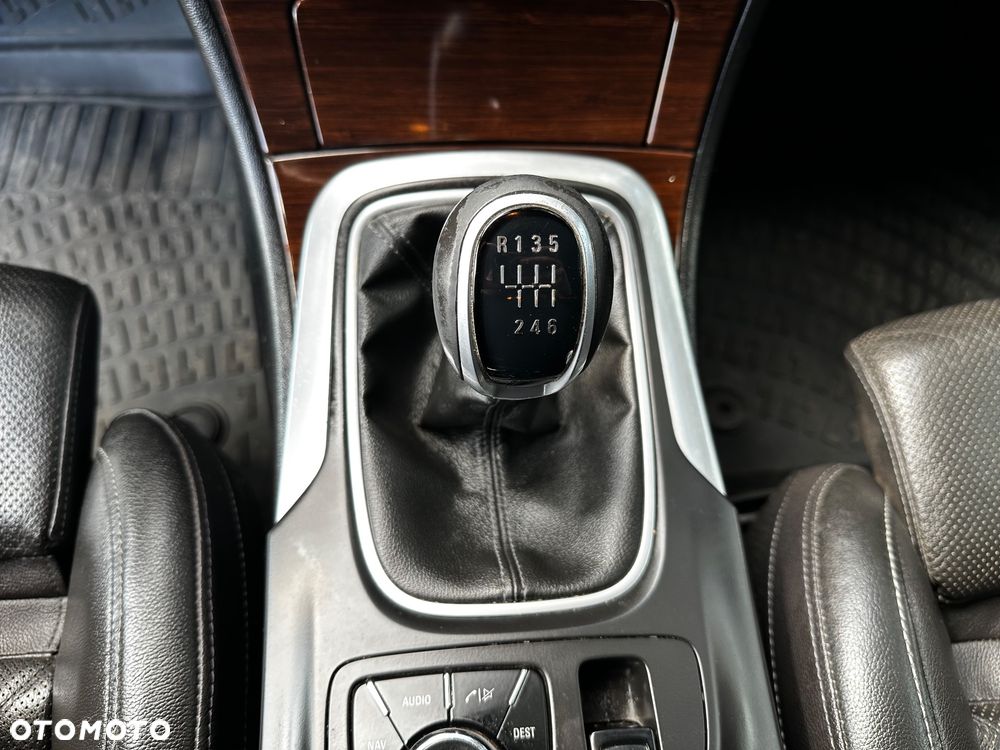 Opel Insignia 2.0 Turbo 4x4 Cosmo - 25