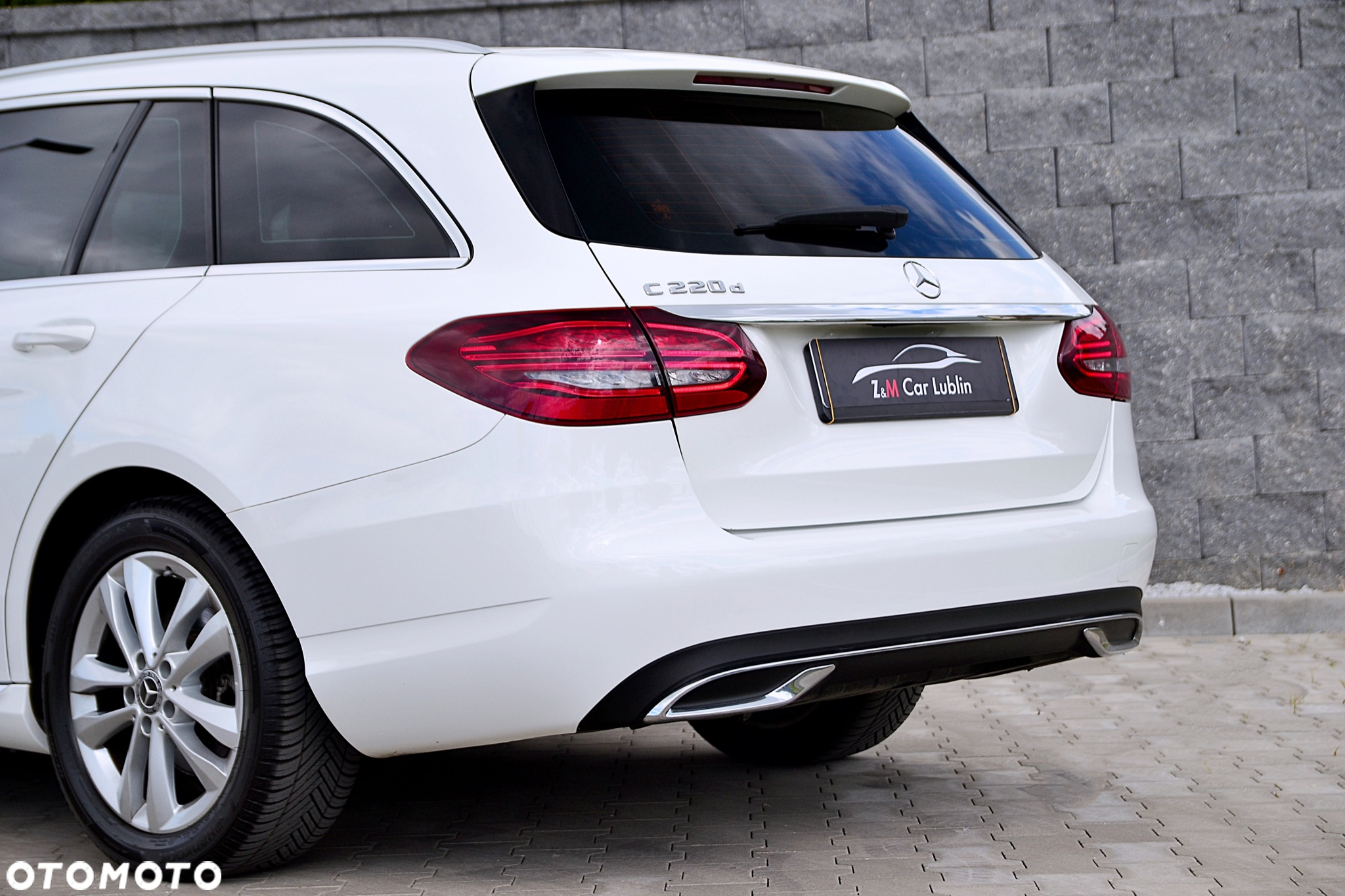 Mercedes-Benz Klasa C 220 d T 9G-TRONIC - 11
