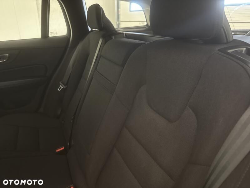Volvo V60 Cross Country B5 B AWD - 20