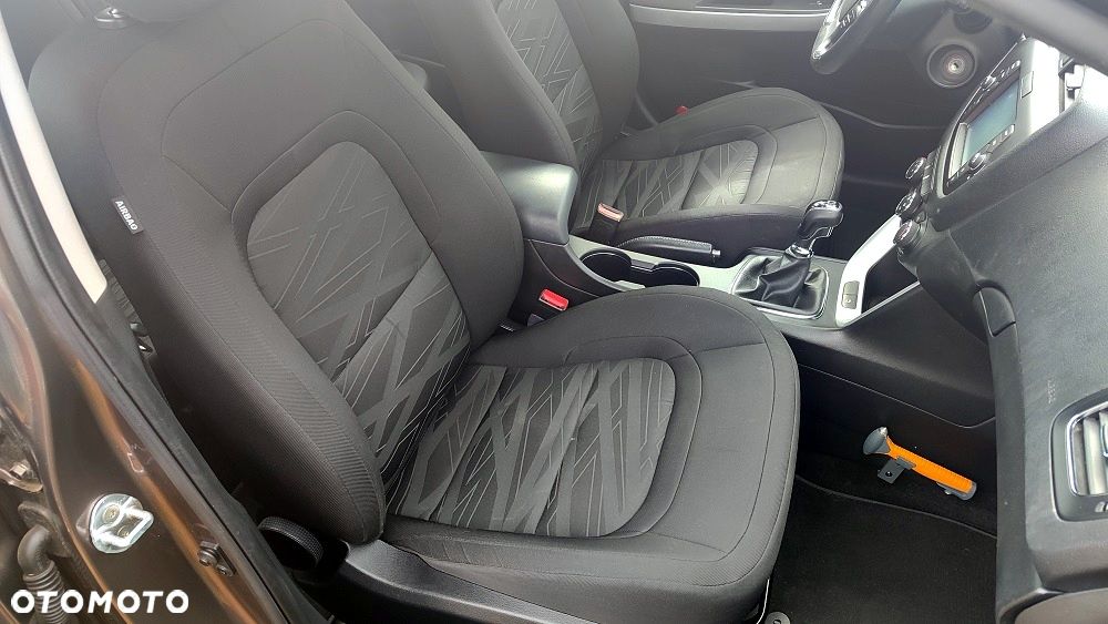 Kia Ceed 1.6 GDI Vision - 28