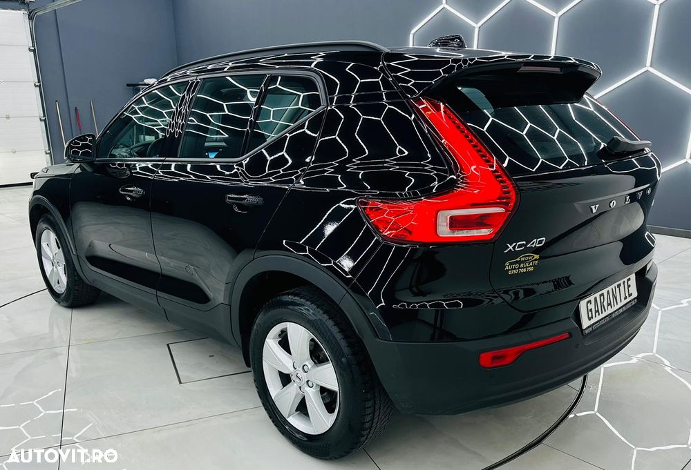 Volvo XC 40 T2 Momentum Core - 4