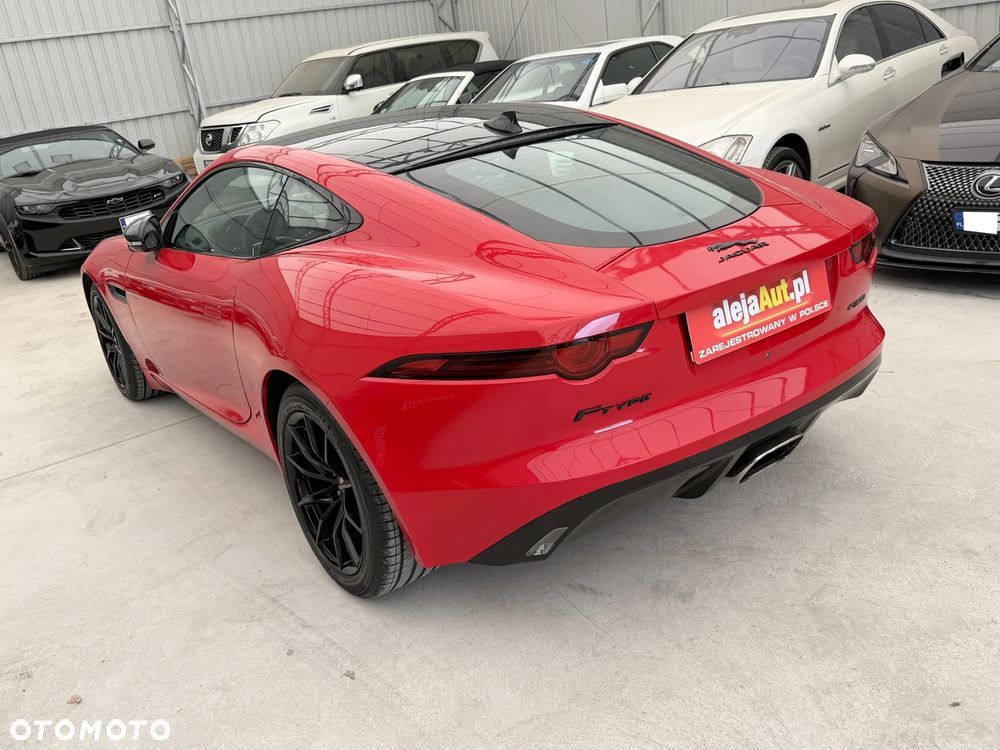 Jaguar F-Type P300 - 4