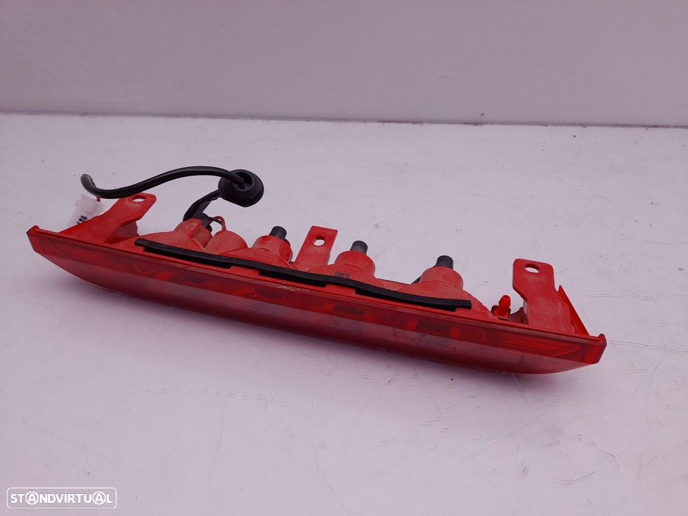 Luz stop adicional / 3º stop KIA Stonic (YB) - 1
