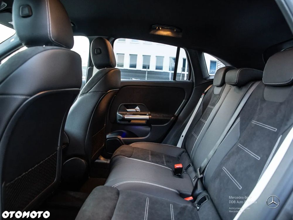 Mercedes-Benz GLA 250 e PHEV AMG Line 8G-DCT - 9