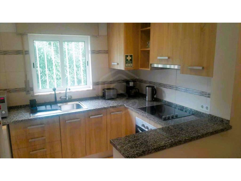 Apartamento acolhedor situado a apenas 400 metros da Praia do Forte... - Grande imagem: 3/24