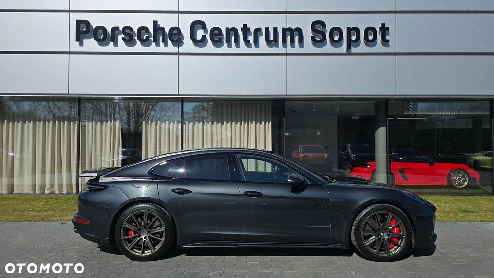 Porsche Panamera - 40