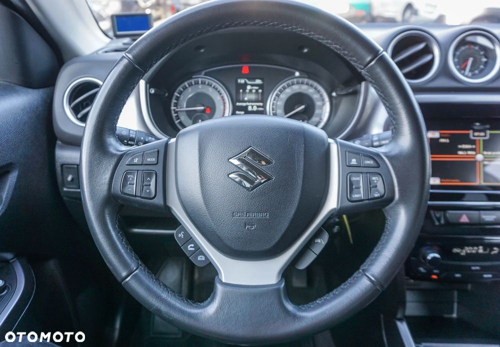 Suzuki Vitara - 11