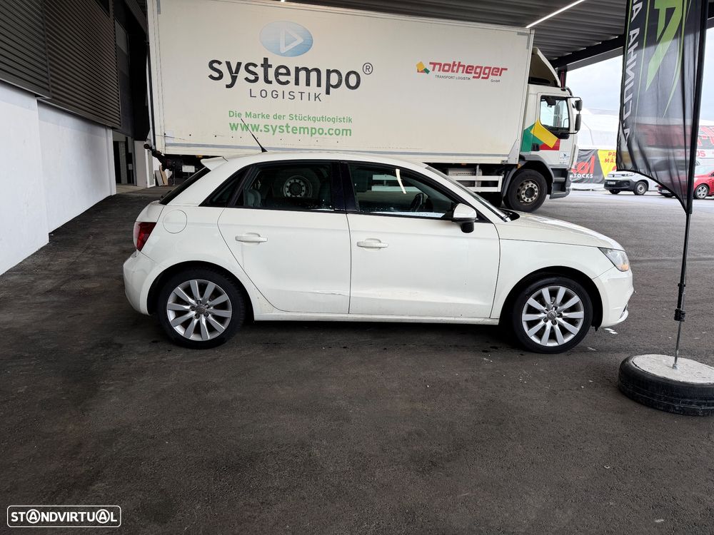 Audi A1 Sportback 1.6 TDI Business Line - 11