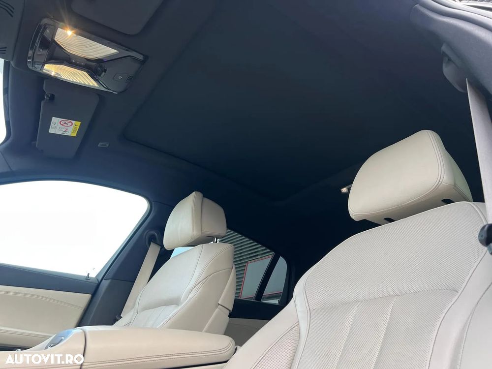 BMW X6 xDrive40i AT MHEV - 12