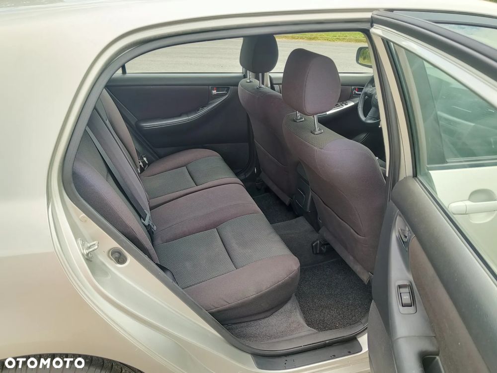 Toyota Corolla 1.4 D-4D - 10
