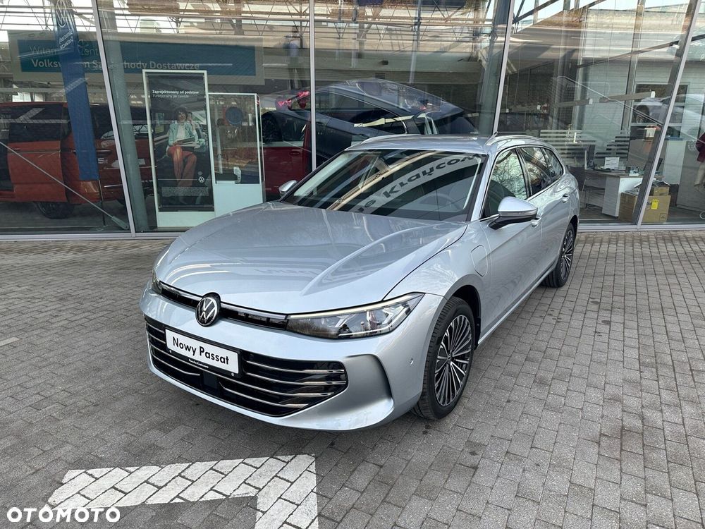Volkswagen Passat - 4