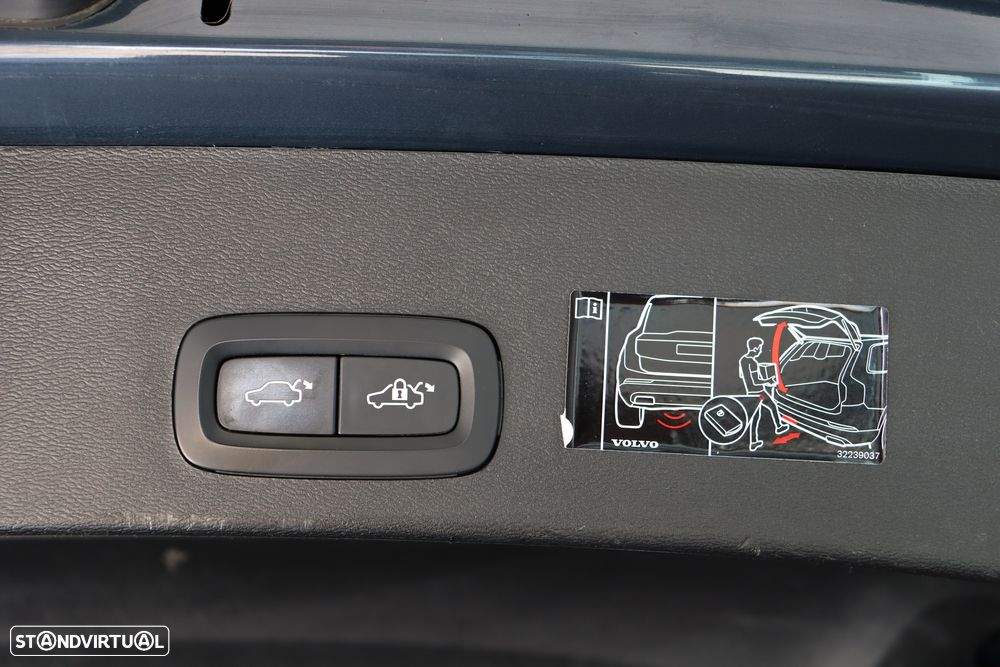 Volvo XC 40 1.5 T5 PHEV Inscription - 25