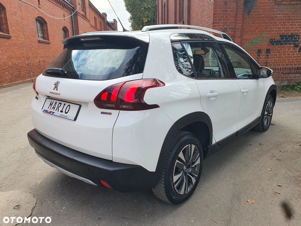 Peugeot 2008 PureTech 110 Stop&Start EAT6 Allure - 4