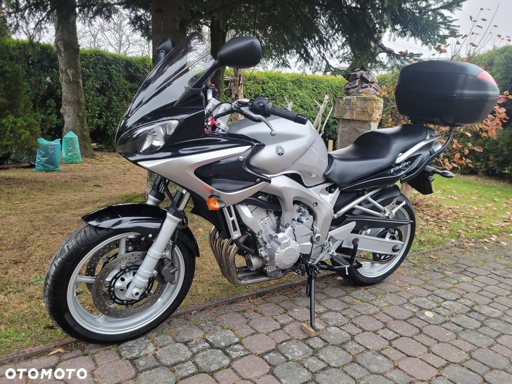 Yamaha FZ6 - 16