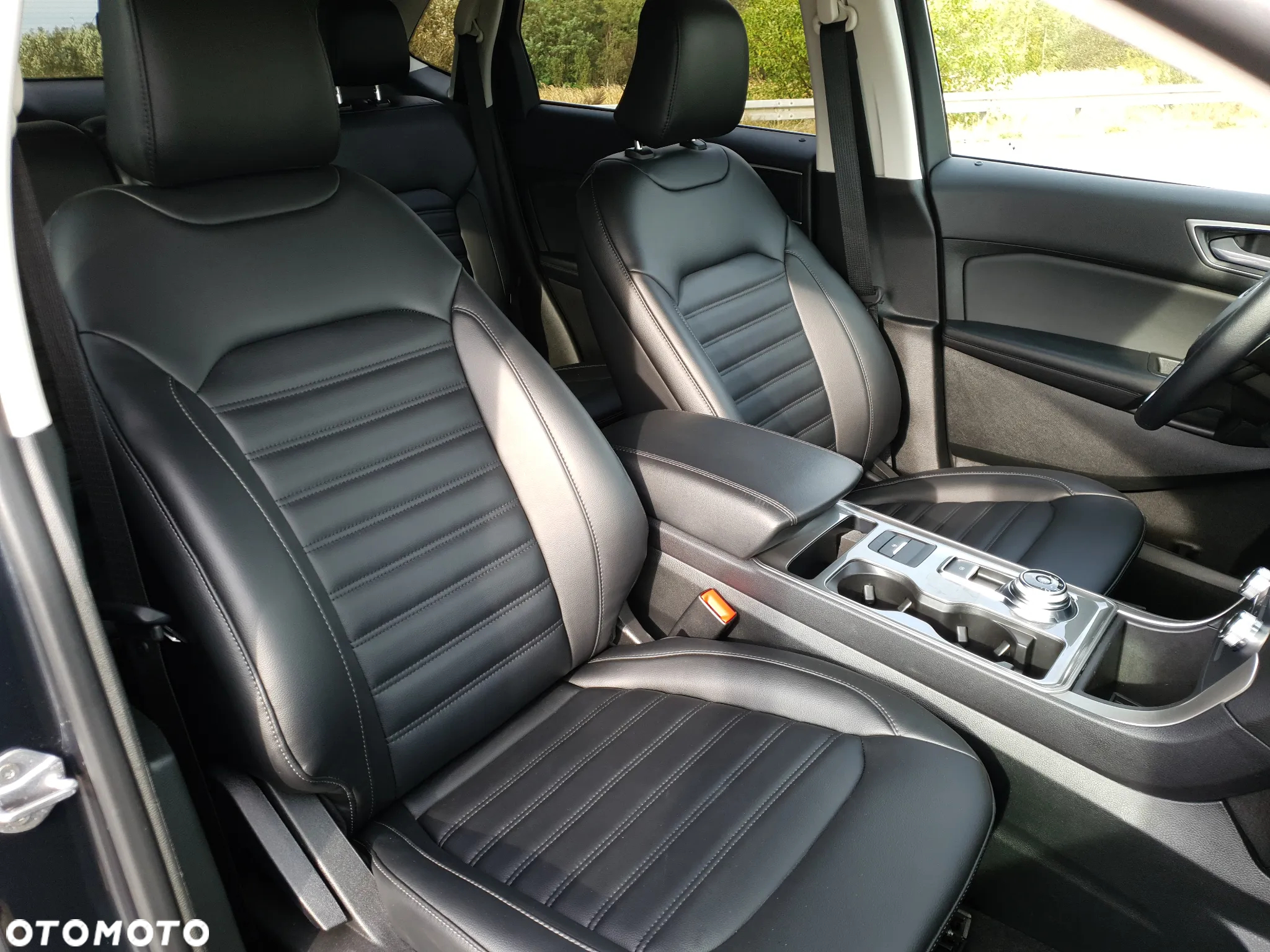 Ford Edge - 38