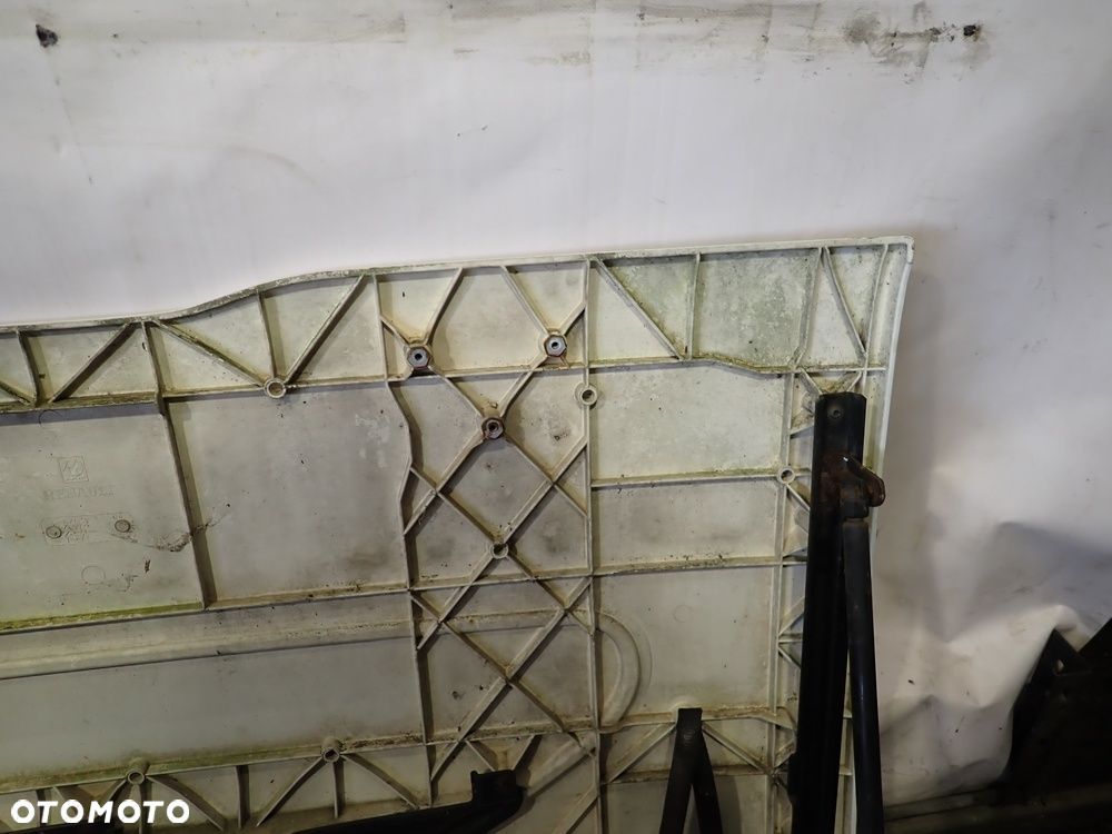 MASKA GRILL RENAULT MIDLUM 4.1 - 14