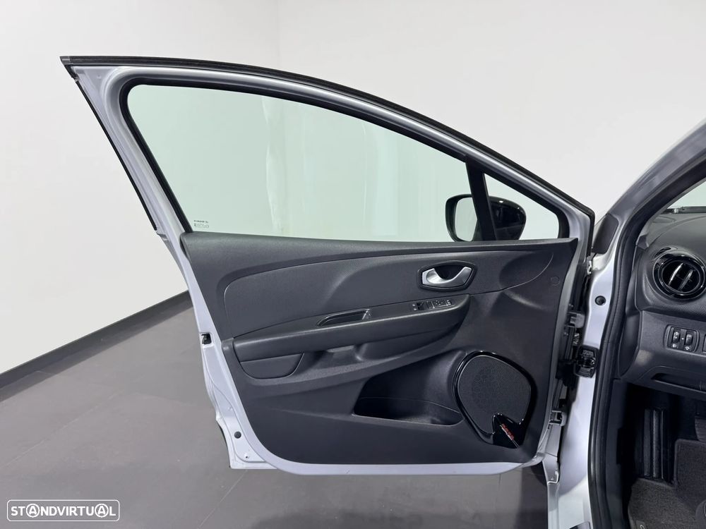 Renault Clio Sport Tourer 0.9 TCE Limited - 17