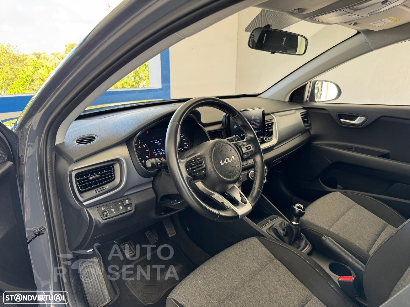 Kia Stonic - 10