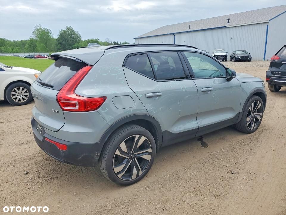 Volvo XC 40 B5 AWD Ultimate Bright - 3