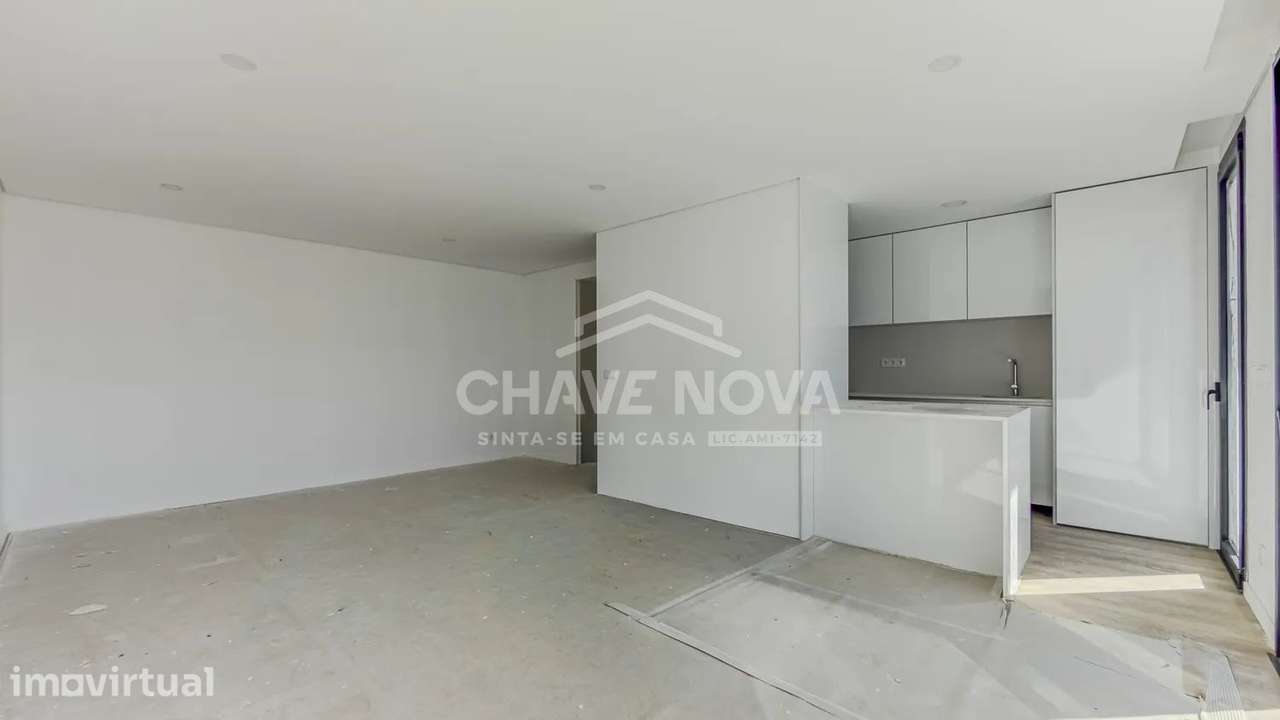 Apartamento T3 Novo c/ Lugar de Garagem Duplo na Madalena - Grande imagem: 3/29