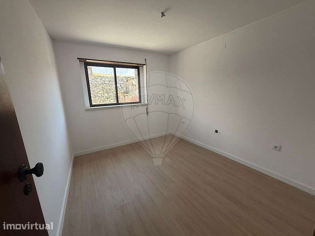 Moradia T2 para venda - Grande imagem: 5/11