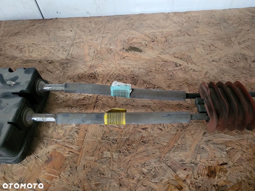 Wybierak linki zmiany biegów Citroen C4 Picasso 1.6 E HDI - 3